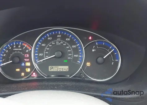 2011 Subaru Forester 2.5X Premium из США, поврежденный, VIN JF2SHADC0BH712493